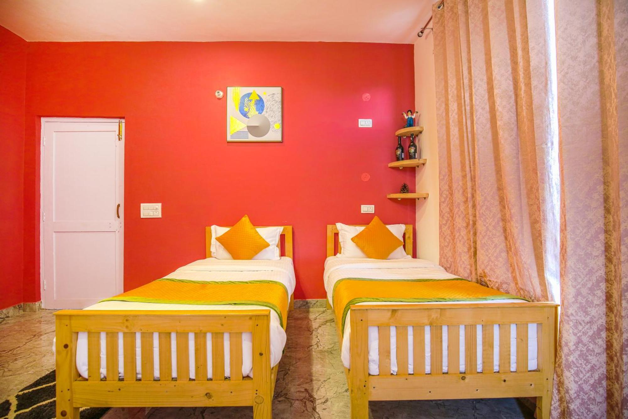 Хостел The Bunksters Bir Екстер'єр фото